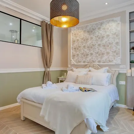 100m2 Avec 3ch - Romantique Centre *