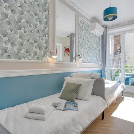 100m2 Avec 3ch - Romantique Centre شقة