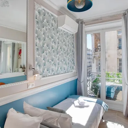 100m2 Avec 3ch - Romantique Centre شقة باريس